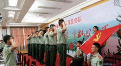 赌钱棋牌游戏下载app2025版角色选择与登录界面